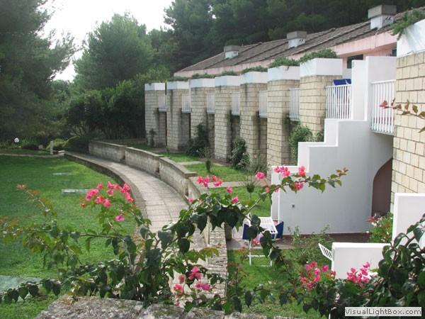 Residence "I Delfini" - Localita Portopiatto - Pugnochiuso - 71019 Vieste Eksteriør billede
