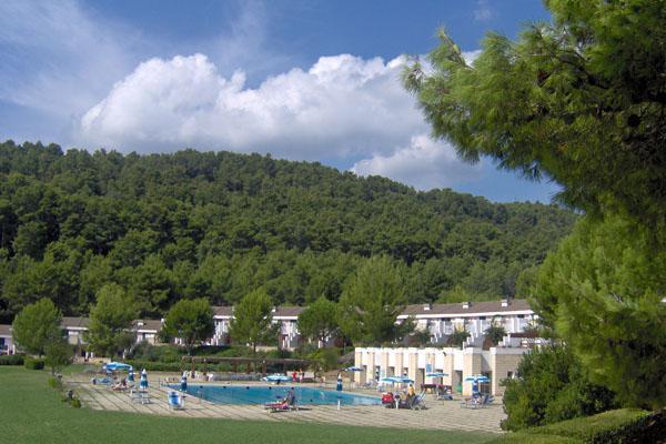 Residence "I Delfini" - Localita Portopiatto - Pugnochiuso - 71019 Vieste Eksteriør billede